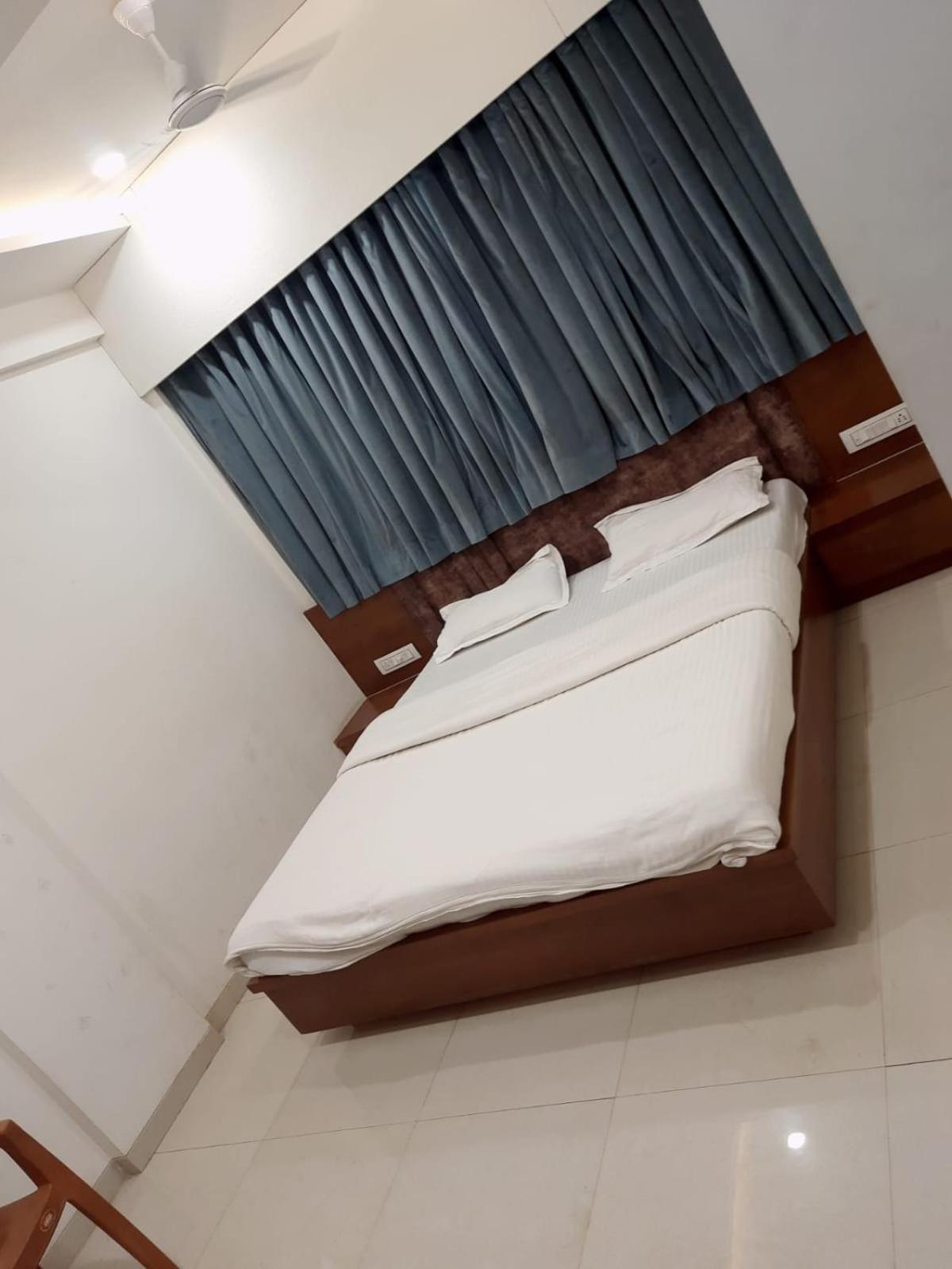 Hotel Murlidhar Rooms Kāsandra Екстериор снимка
